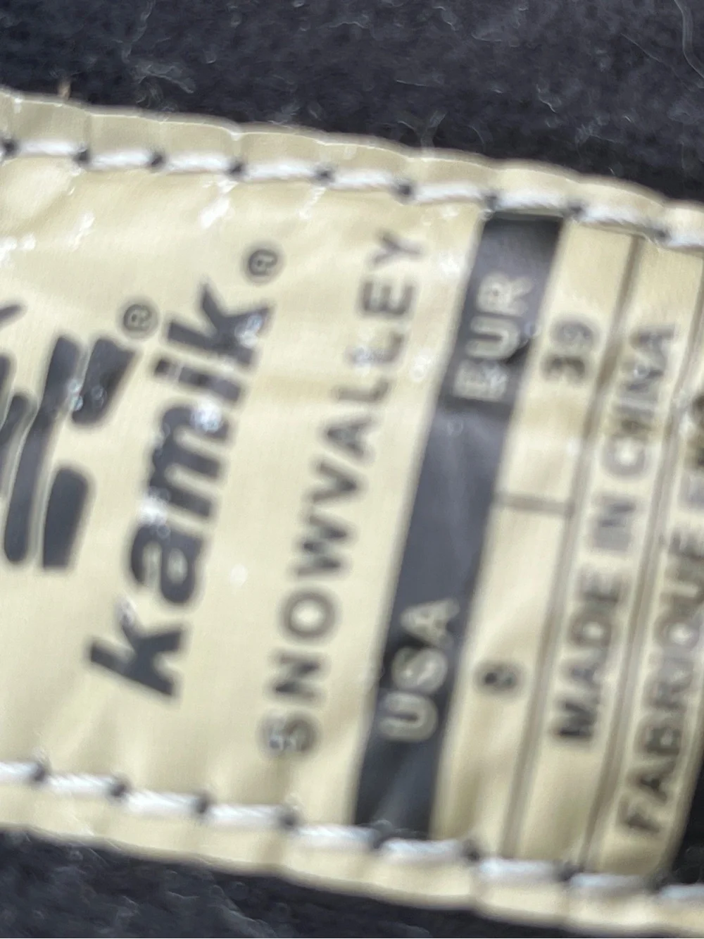 Kamik girls winter boots size 8